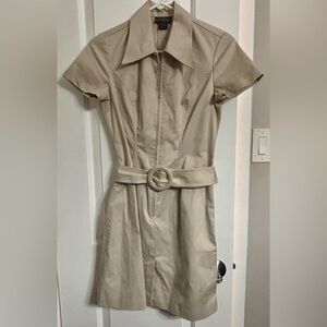 Banana Republic 90’s Vintage Beige Short-Sleeve Belted Dress